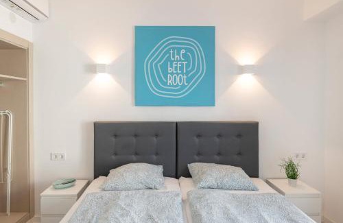 El Arenal Hotel | Beetroot, jedes Zimmer verfügt über Smart TV , eigenes Bad mit Regendusche und Balkon