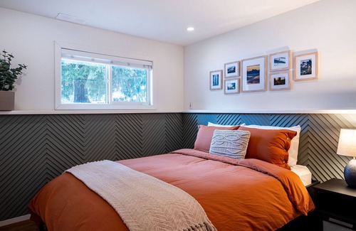 Revelstoke Bed & Breakfast | Begbie B&B | 3 mins from ski hill