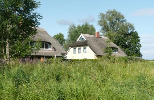 Puddemin House | Behagliches Reetdachhaus Eibe 1