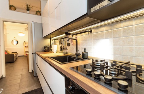 Municipio 2 Apartment | [Behomes] Peaceful Retreat w Sauna near S.Central
