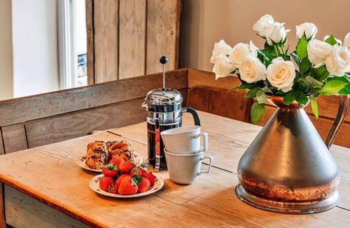 Monmouth House | Beili Glas Cottage by Interhome