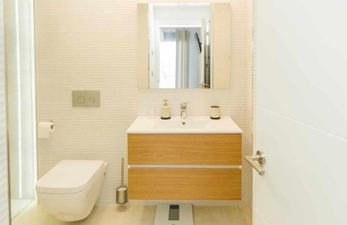 Los Arenales del Sol Apartment | Beige and Classic Sea View Apartment