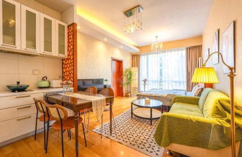 Shuangjing Apartment | Beijing City center - Luxury flat with Queen-size beds
