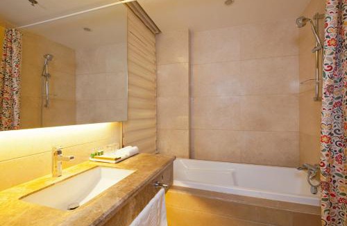 Downtown Beijing Apartment | Beijing Xinxiang Yayuan Apartment (Sanlitun)
