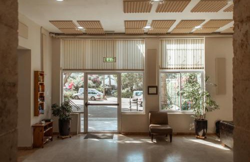 American Colony Hotel | Beit Immanuel