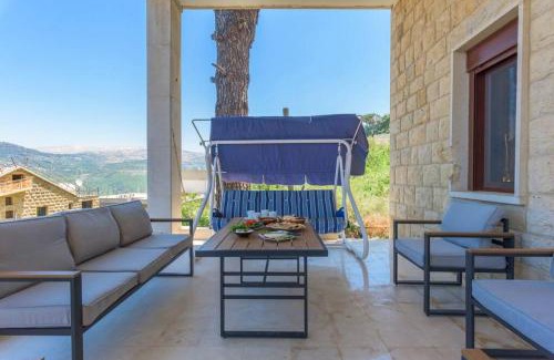 Duhur ash Shuwayr House | Beit Salima - 3 Bedroom House with Pool & Terrace