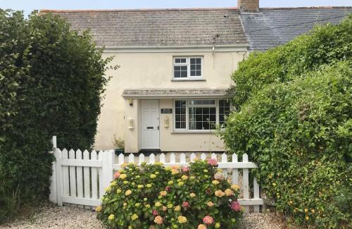 Newquay House | Bejowan Cornish Cottage
