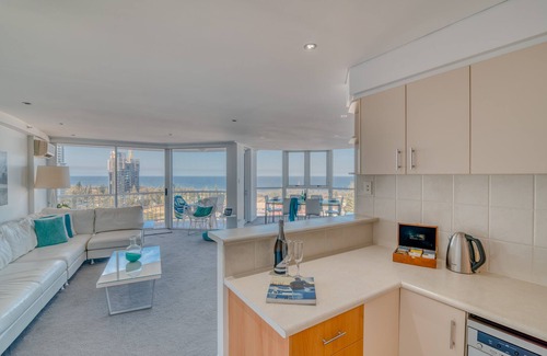 Broadbeach Apartment | Bel Air on Broadbeach