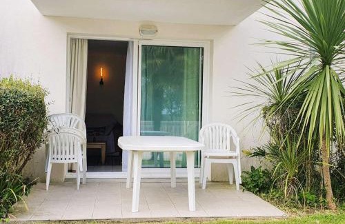 Fouesnant Apartment | Bel appartement à 100 m de la plage à Fouesnant avec piscine chauffée, pour 4 personnes - FR-1-481-160