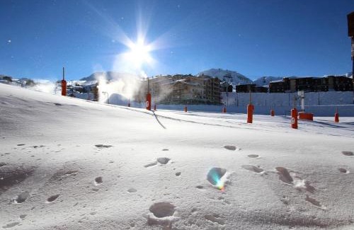 Plagne Soleil Apartment | Bel appartement en rez-de-chaussée avec accès direct aux pistes à Plagne Soleil - FR-1-455-46
