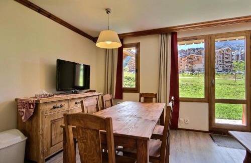 Plagne Soleil Apartment | Bel appartement en rez-de-chaussée avec accès direct aux pistes à Plagne Soleil - FR-1-455-46