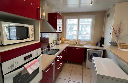 Noisy-le-Sec Apartment | Bel Appartement Familial Avec Balcon Pour 6 Voyageurs