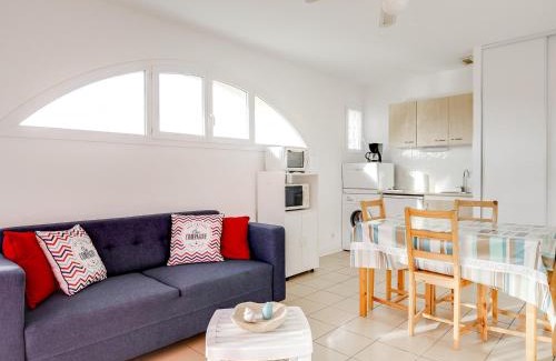 Biscarrosse Plage Apartment | Bel appartement T3 à 50m de la plage, balcon, parking, pour 4 - FR-1-521-14