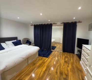 New Cross House | Bel Great