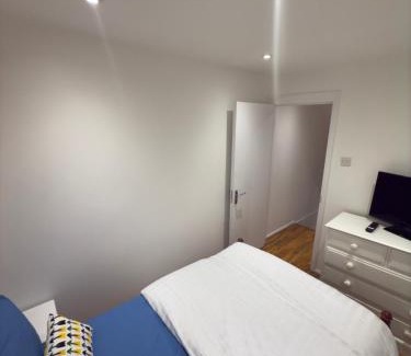 New Cross House | Bel Great