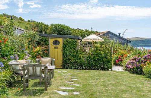 Saint John House | Bel-Nor-Cot