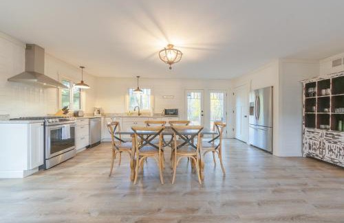 Douglas House | Belacasa - Hot tub and within walking distance to Douglas Beach!
