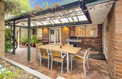 Belair House | Belair! Redgum-Retreat - 4 bdrm - Wildlife