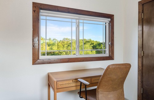 Marble Falls Cottage | Belaire Lake Retreat, Cozy 2BR with Firepit & Kayaks