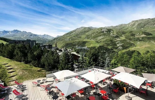 Les Menuires Apartment | Belambra Clubs Les Menuires - Snow And Heaven - Half board - Essential Room 2 Adults View Impregnable Mountain