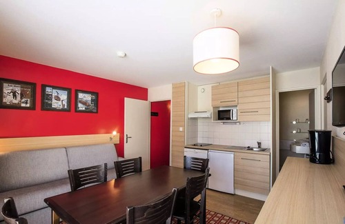 Orcieres-Merlette Apartment | Belambra Club Le Roc Blanc* - Classic 1 bedroom apartment for 4 people with mountain view