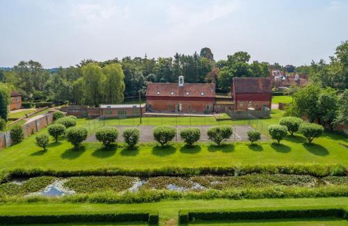 Sudbury House | Belchamp Hall Hayloft