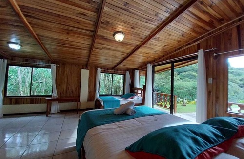Sierra Bed & Breakfast | Belcruz Bed & Breakfast