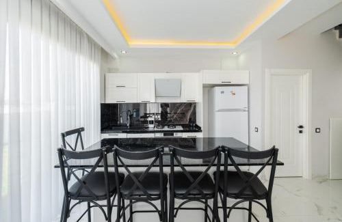 Serik Villa | Belek kadriye land of legend otel karşısı luxe villa ön taraf