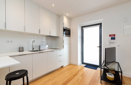 Belem Apartment | Belem Design Studio 2 by Homing