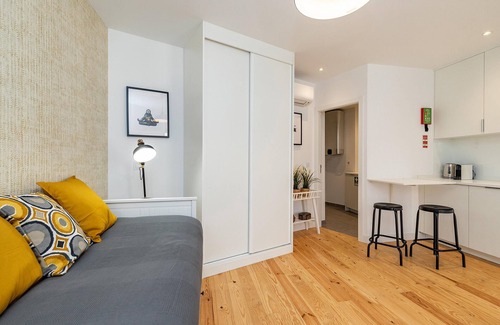 Belem Apartment | Belem Design Studio 2 by Homing