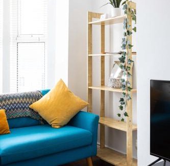 Ormeau Apartment | Belfast City - 3 Bed Cosy Terrace Home - Hip and Trendy Ormeau Road