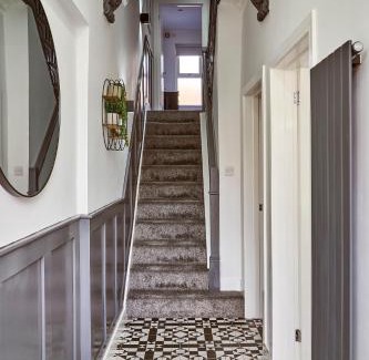 Belfast House | Belfast Luxury Lets - Fortwilliam Townhouse