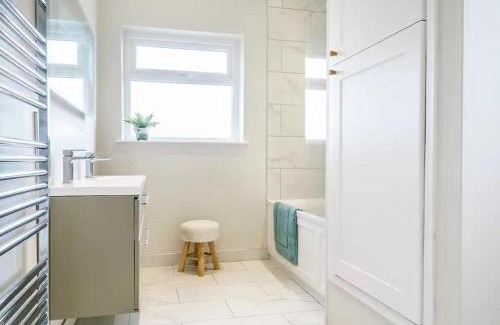 Dundonald Apartment | Belfast Quarters Stormont Place