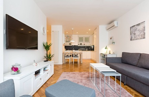 Stari Grad Apartment | Belgrade Center Apartment III