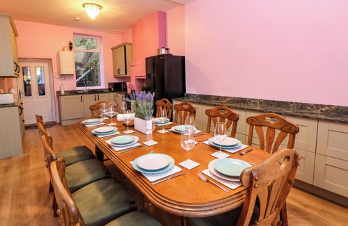 Matlock Bath Cottage | Belgrano
