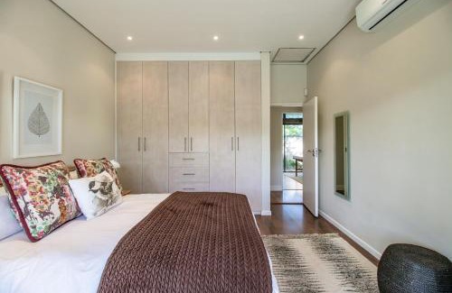 Sunset Beach House | Belina - Sunset Links Golf Course Villa