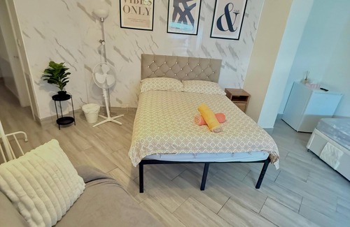 Coldharbour Apartment | Belinda Rd, Comfort Studio Flat