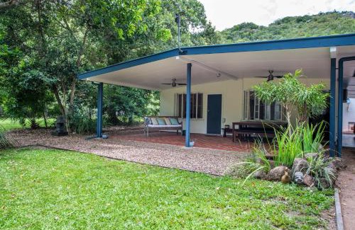 Arcadia House | Belisi Haus