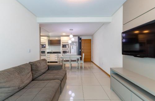 Ze Amandio Apartment | Belissimo Apartamento Familiar na Praia de Bombas - 2 dorms 6 pessoas
