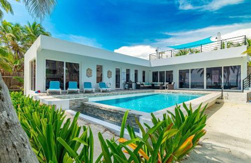 San Pedro House | Belize Oceanfront Villa W Pool, Beach & Pier