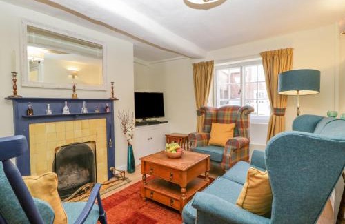 Dorchester House | Bell Cottage
