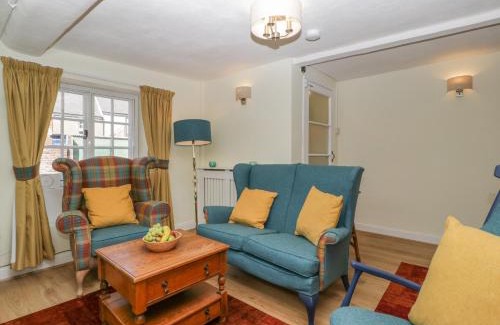 Dorchester House | Bell Cottage