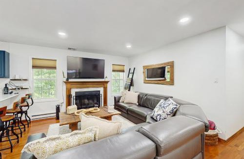 East Stroudsburg House | Bella Gema