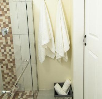 Muizenberg Apartment | Bella Muize