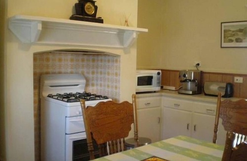 Albany Cottage | Bella Rosa Cottage - Harbour & City Views* Winter Special - 5% discount*