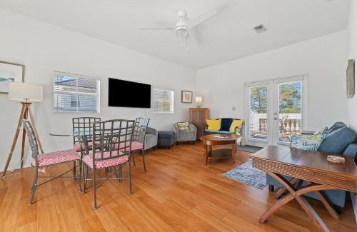 Ono Island House | Bella Villa Guest Suite