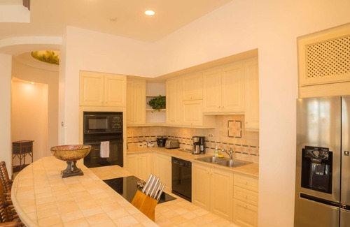 Herradura Condo | Bella Vista 2B 3 Bedr 3 1 2 Bath Pool View