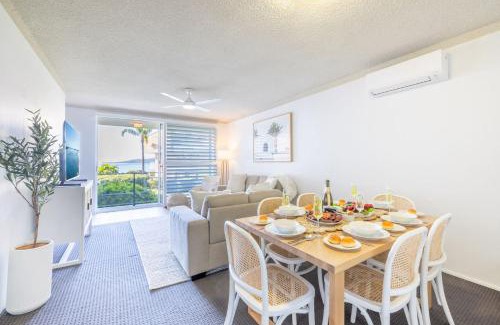 Shoal Bay Apartment | Bella Vista, 8-19 Shoal Bay Rd - views, air con and Wi-Fi