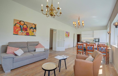 Porto Valtravaglia Apartment | Bella Vista Apt. 5 min walk to Lake, Porto Valtravaglia, Italy