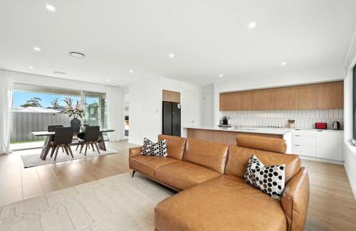 Austins Ferry House | Bella Vista Villa - A Serenity Escape in the North